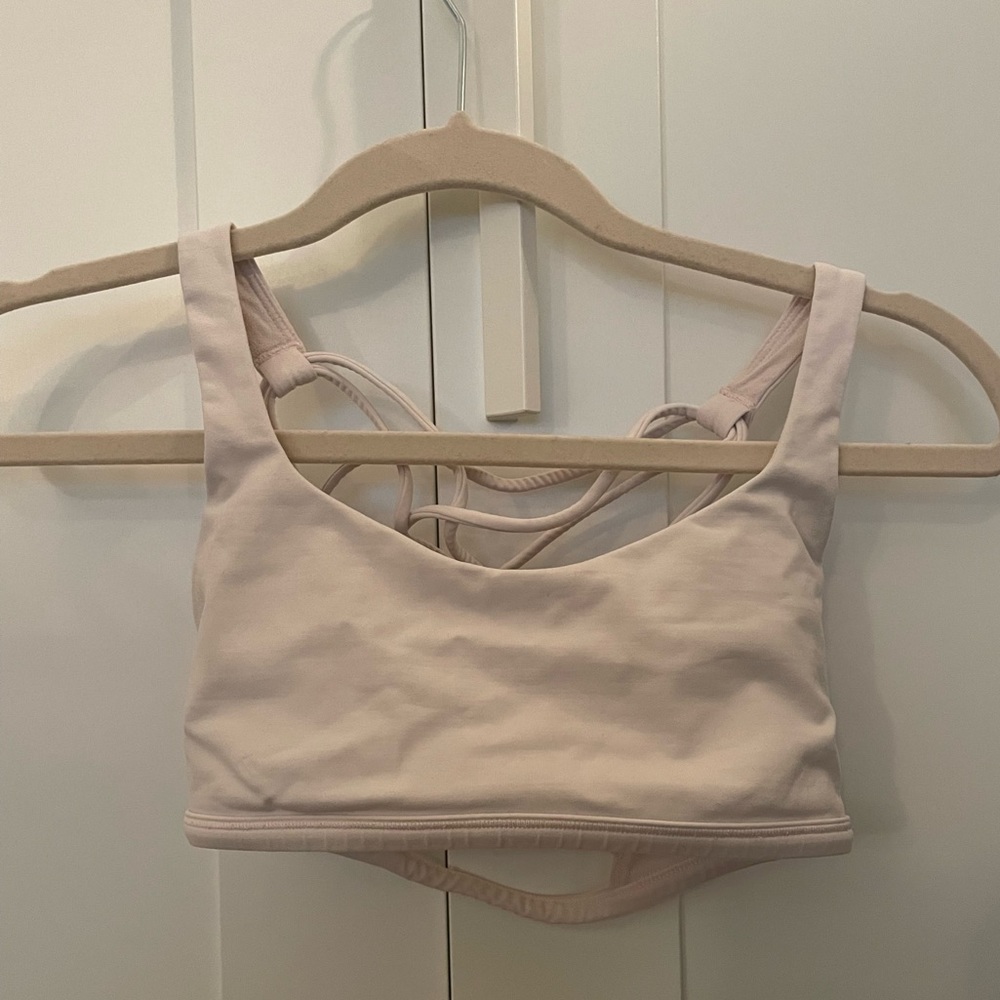 LULULEMON WHITE SPORTS BRA
